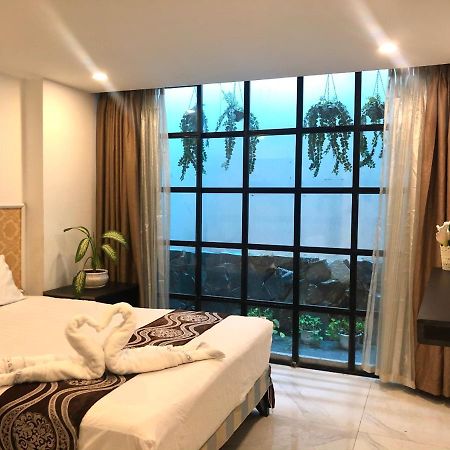 Aan Loc Phu Hotel Ho Chi Minh City Exterior photo